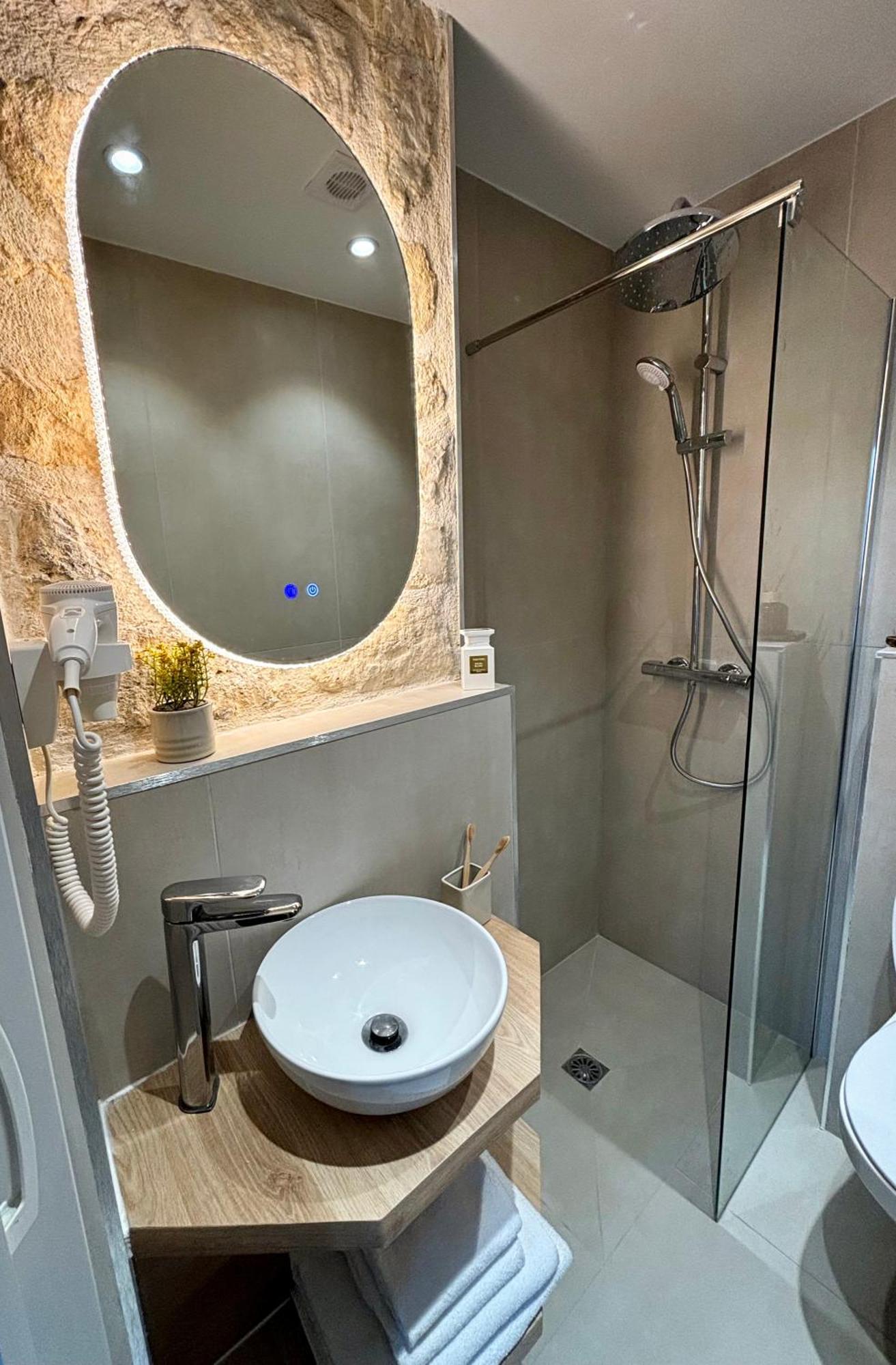 Hotel Paris Amore Bagian luar foto