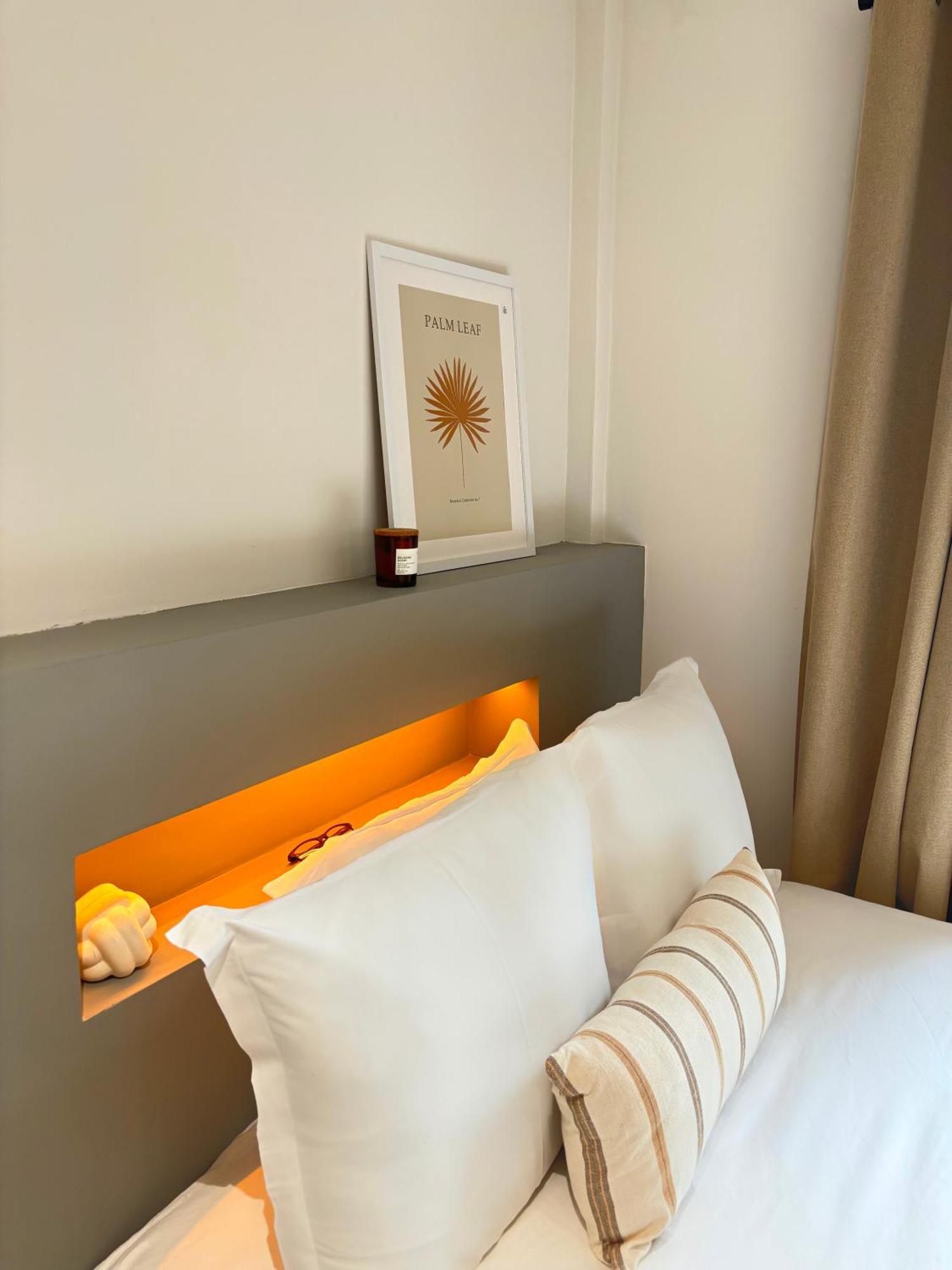 Hotel Paris Amore Bagian luar foto